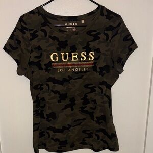 GUESS Camouflage Short Sleeve Tee